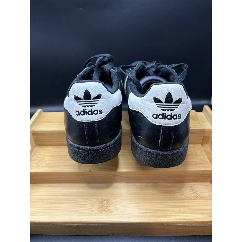 Adidas Men's Originals Superstar Running Shoes Sneakers/Size 11.5